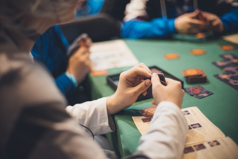 4 Trik Memenangkan Permainan Kartu Scratch Casino